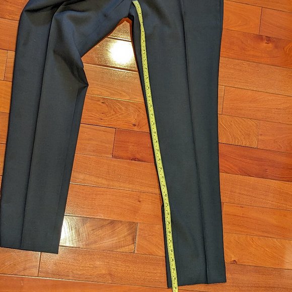 J. Lindeberg Swedish Suit, 38R Charcoal - Picture 4 of 6